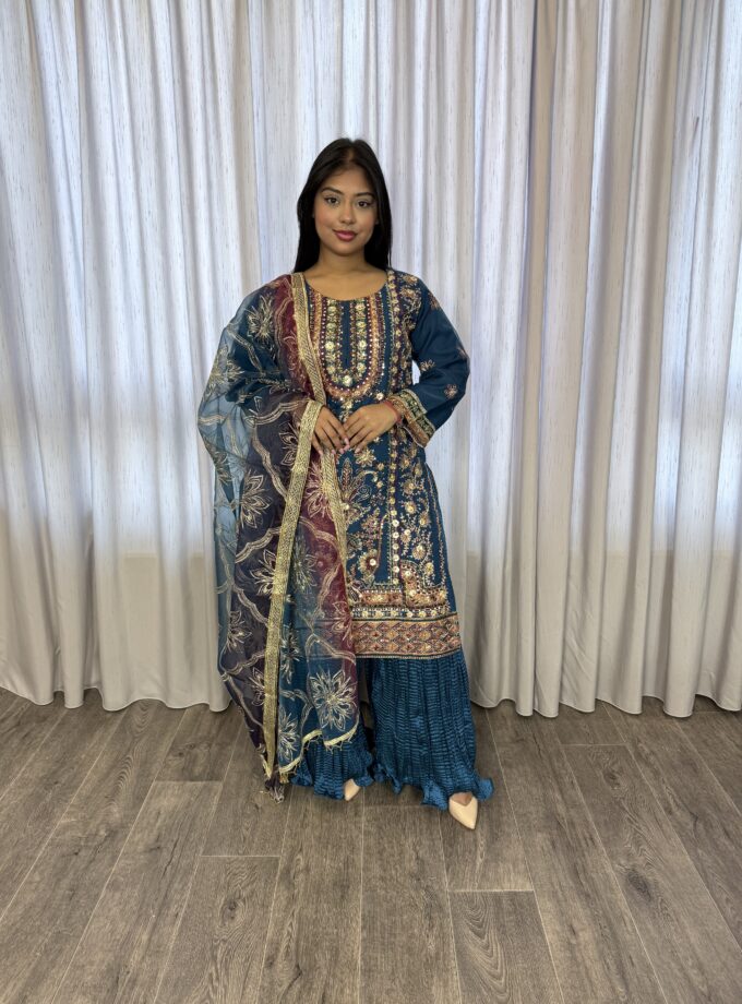 Driedelige plazzo suit blauw- Organza 2023