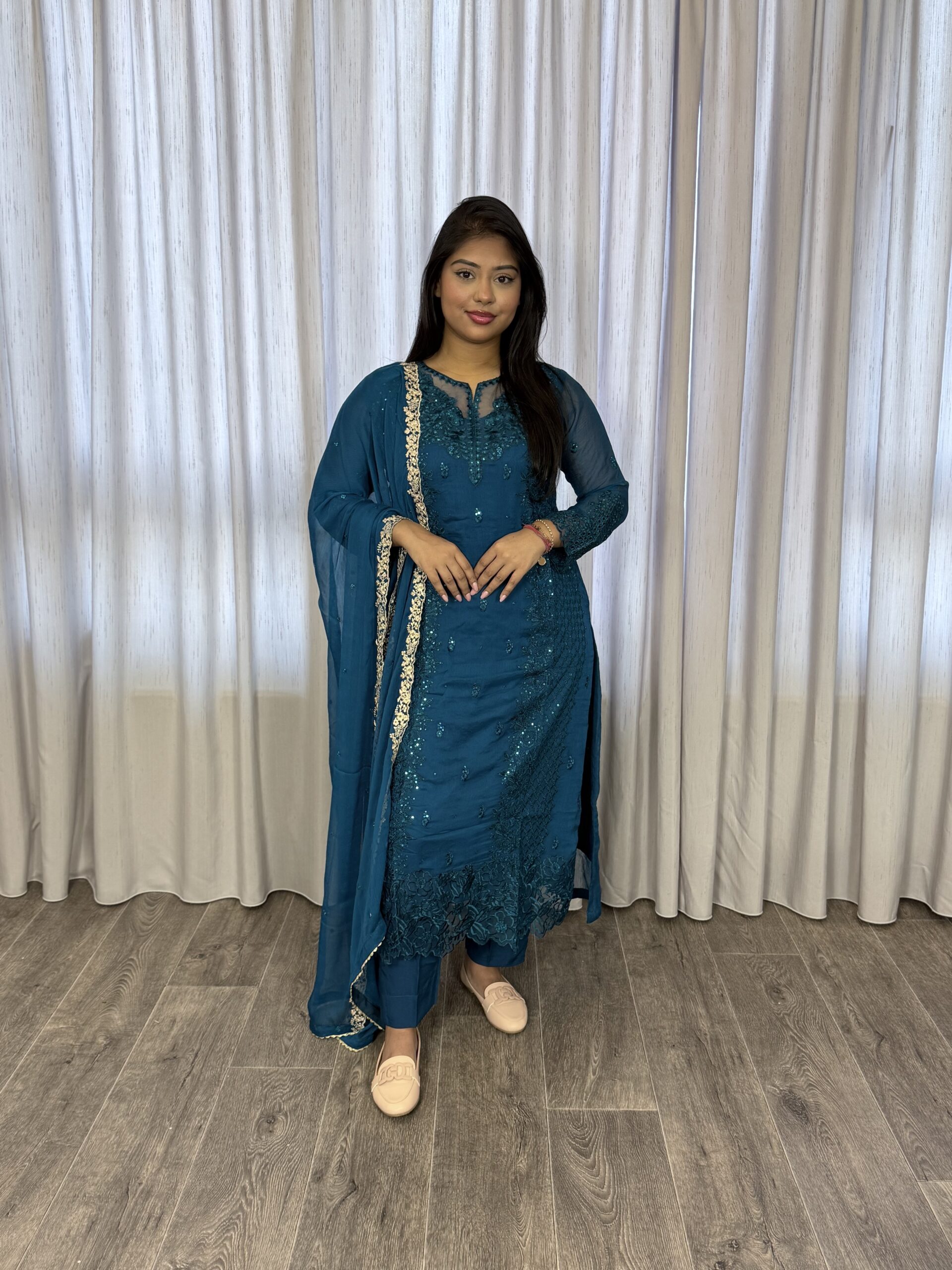 Driedelige suit blauw- Chiffon 2025