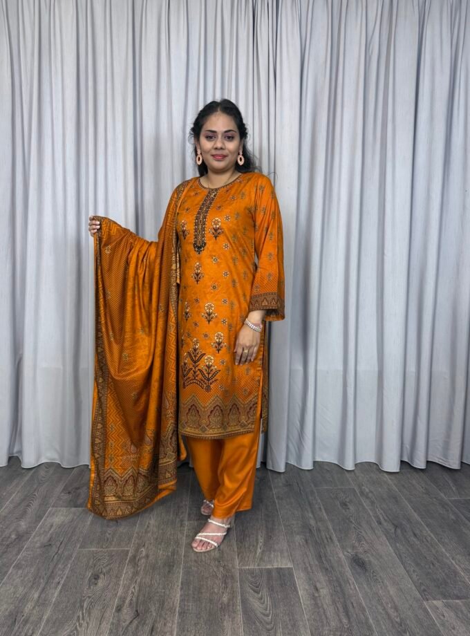 Embroided linnen suit driedelig 01359 alleen maat S