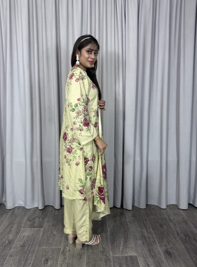 Embroided linnen suit driedelig 01368