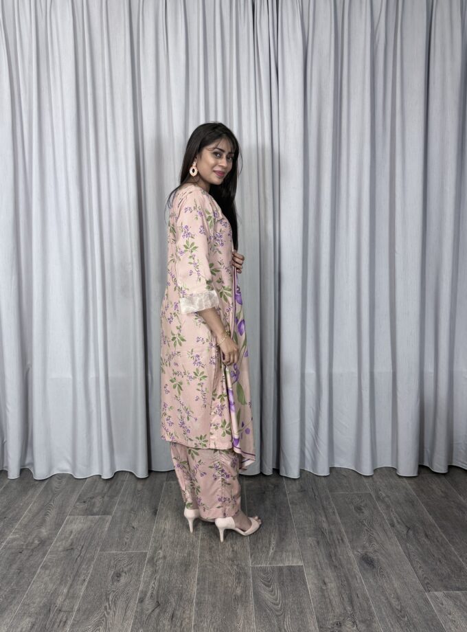 Embroided linnen suit driedelig 01364