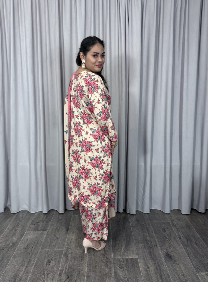 Embroided linnen suit driedelig 01365