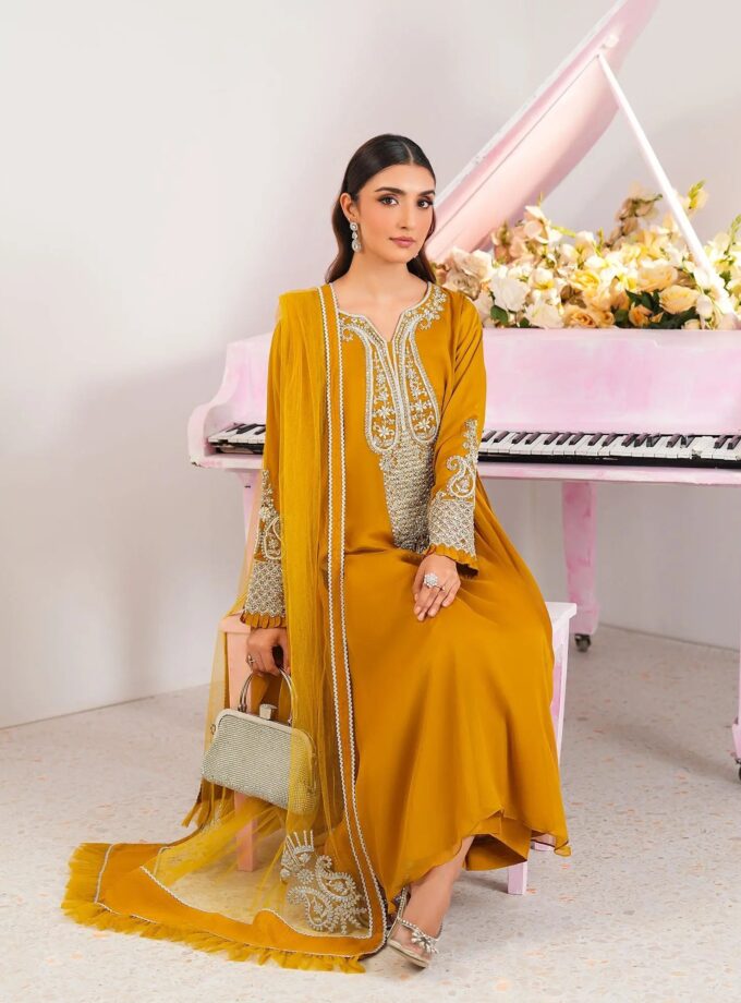 Shaposh chiffon suit mosterd 2201