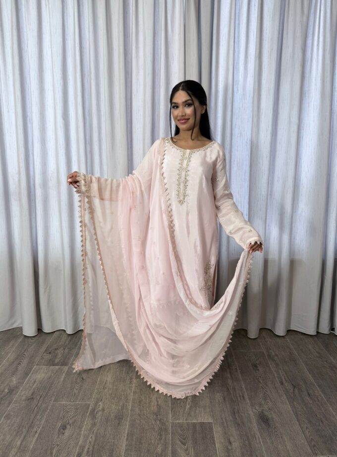 Mona raw silk plazzo suit baby roze- driedelig 2218