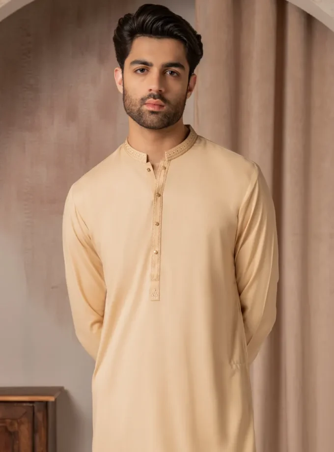 Junaid Jamshed shalwaar kameez - beige 14440 maat M en XL