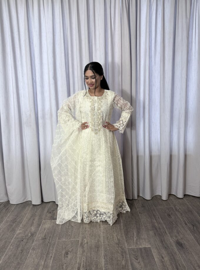 Mona maxi organza wit- driedelig 2224