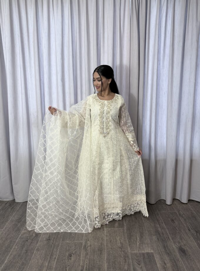 Mona maxi organza wit- driedelig 2224