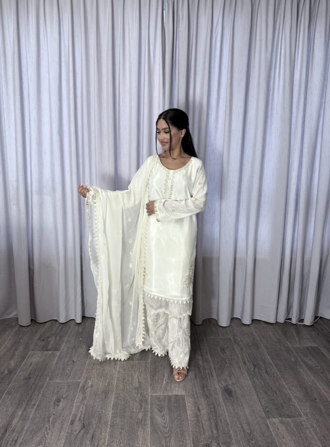 Mona raw silk plazzo suit wit - driedelig 2217