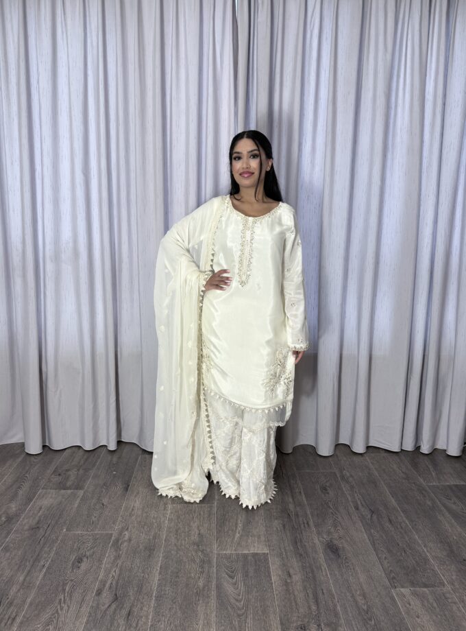 Mona raw silk plazzo suit wit - driedelig 2217