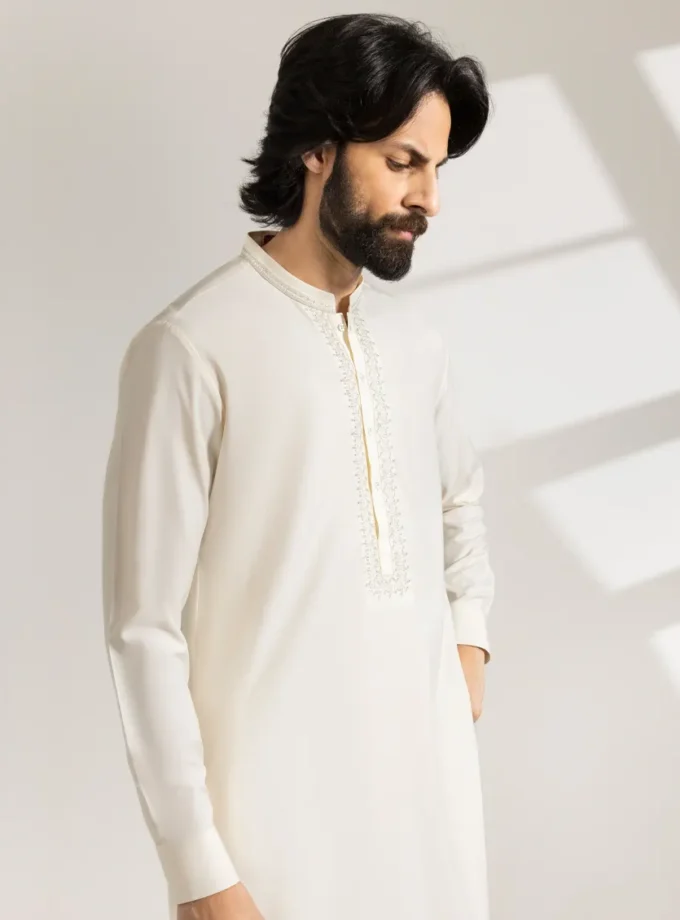 Junaid Jamshed shalwaar kameez - cream 14493 maat XL
