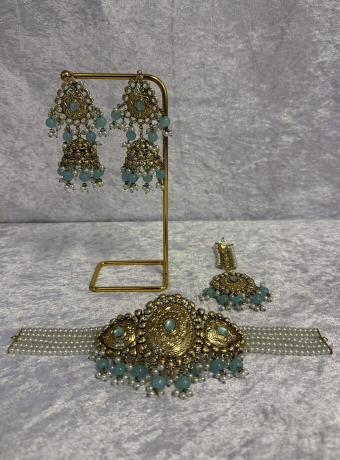 Sieradenset goud met lichtblauw- 14948