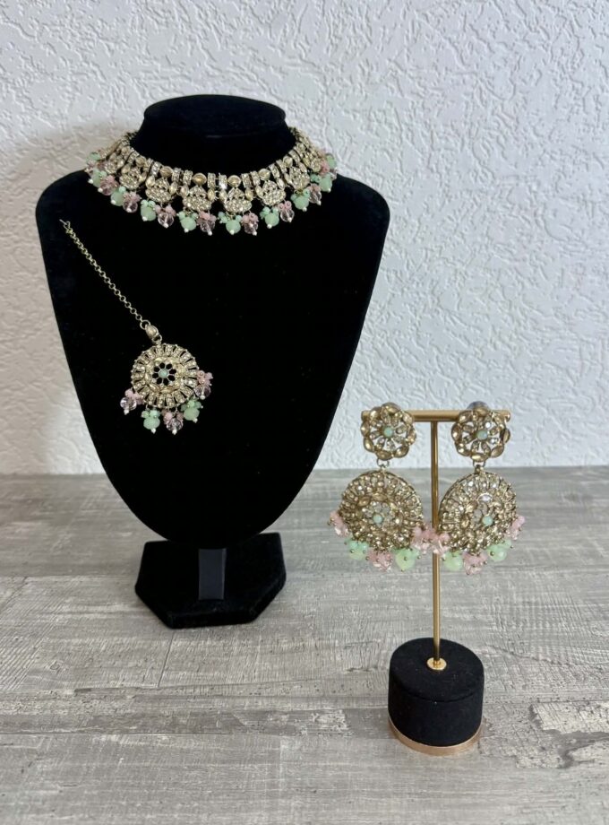 Sieradenset 1049 goud met mintgroen en roze