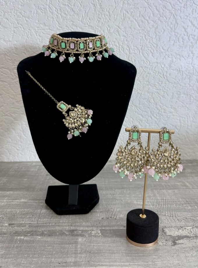 Sieradenset 1047- goud met mintgroen en roze