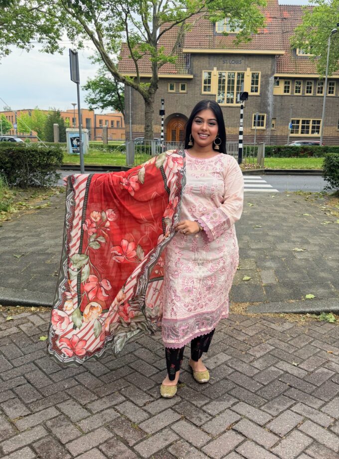 Johra lawn suit met lawn dupatta - Mahnoor