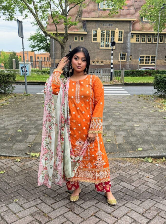 Johra lawn suit met lawn dupatta - Laiba