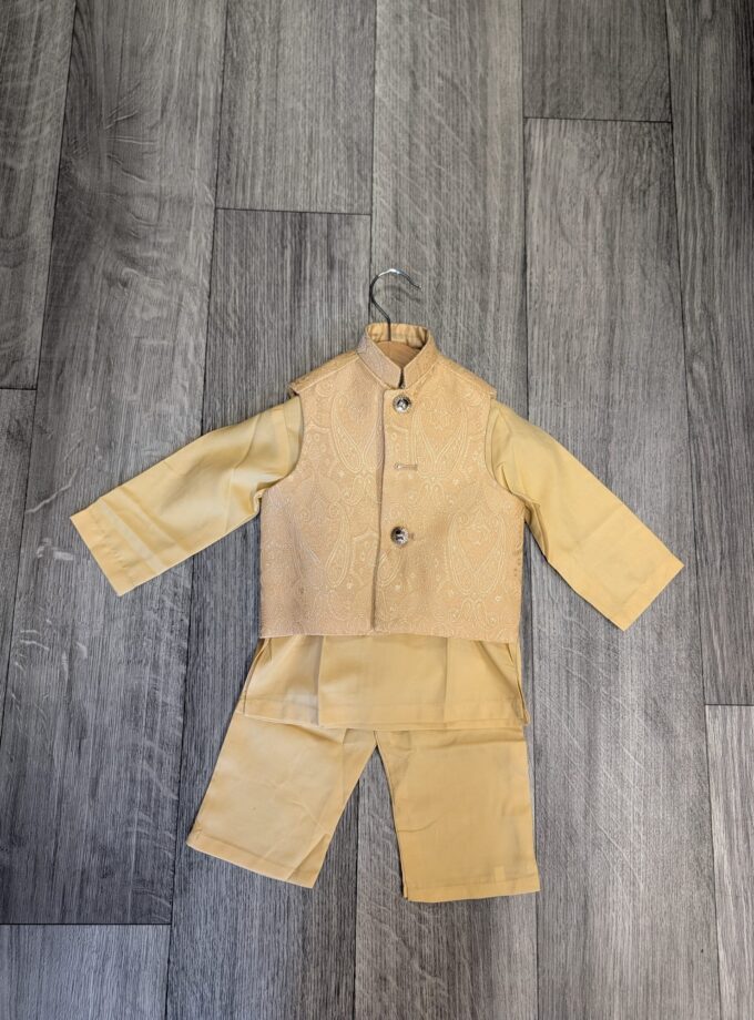Kurta pyjama met waistcoat- lichtgeel
