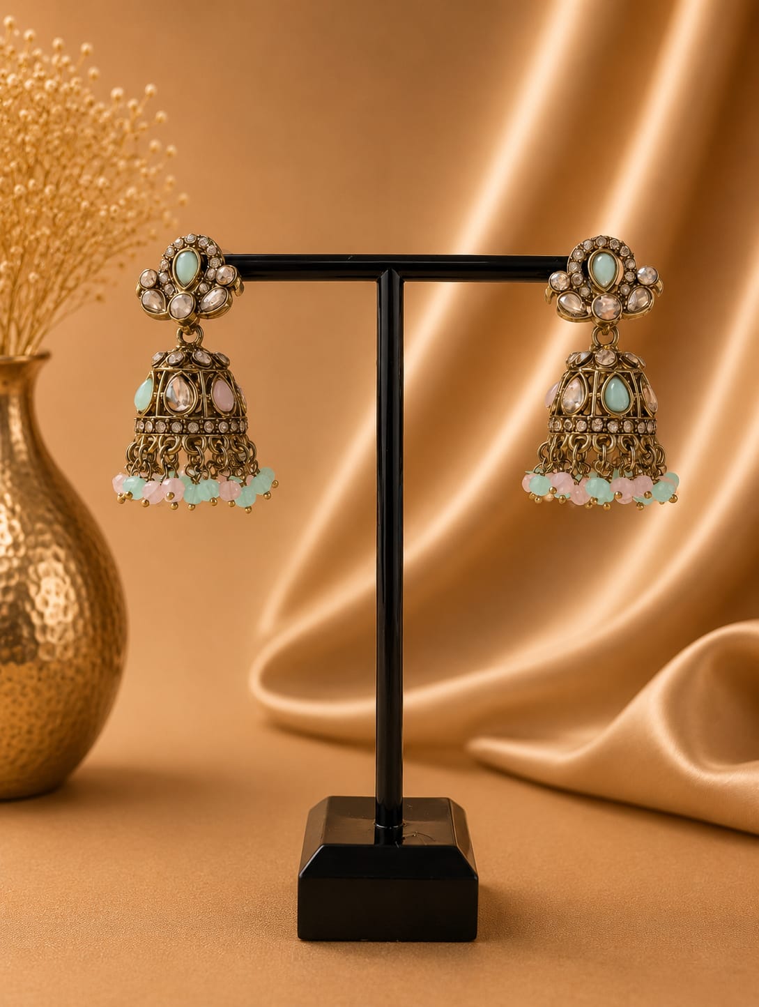 Jhumka - Mint groen en roze met goud 052