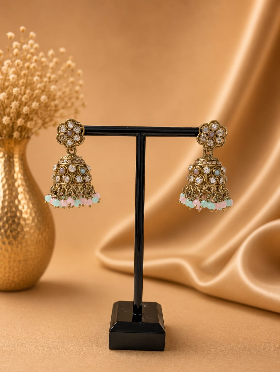 Jhumka - Mint groen en roze met goud 056