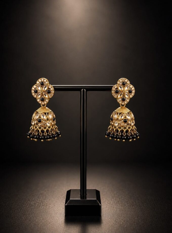Jhumka - Goud met zwart 011