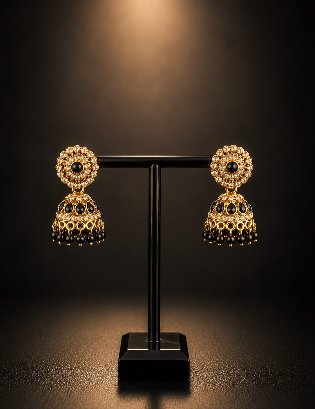 Jhumka - Goud met zwart 014
