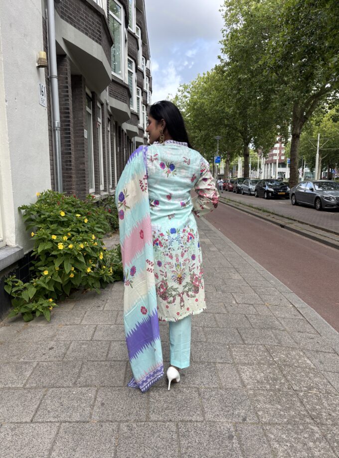 Printed lawn suit 3 delig- Kainaat
