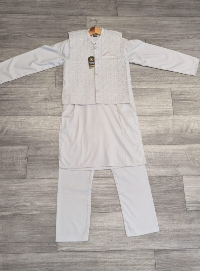 Shalwaar kameez met waistcoat maat 128 artikel 8524