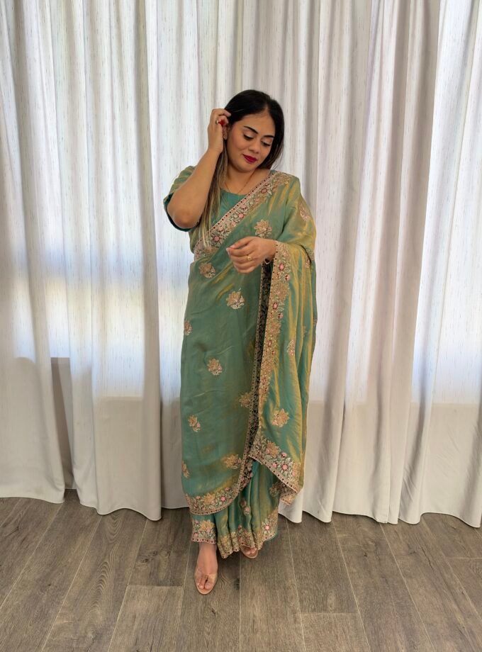 Traditionele saree - zeegroen - Maat L en XL