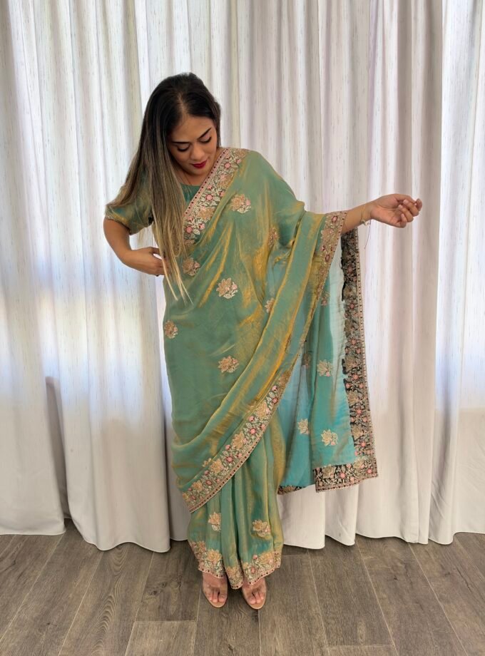 Traditionele saree - zeegroen - Maat L en XL