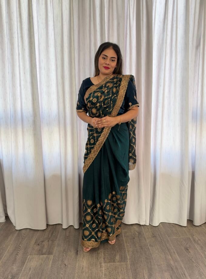 Traditionele saree - petrolgroen- Maat L XL