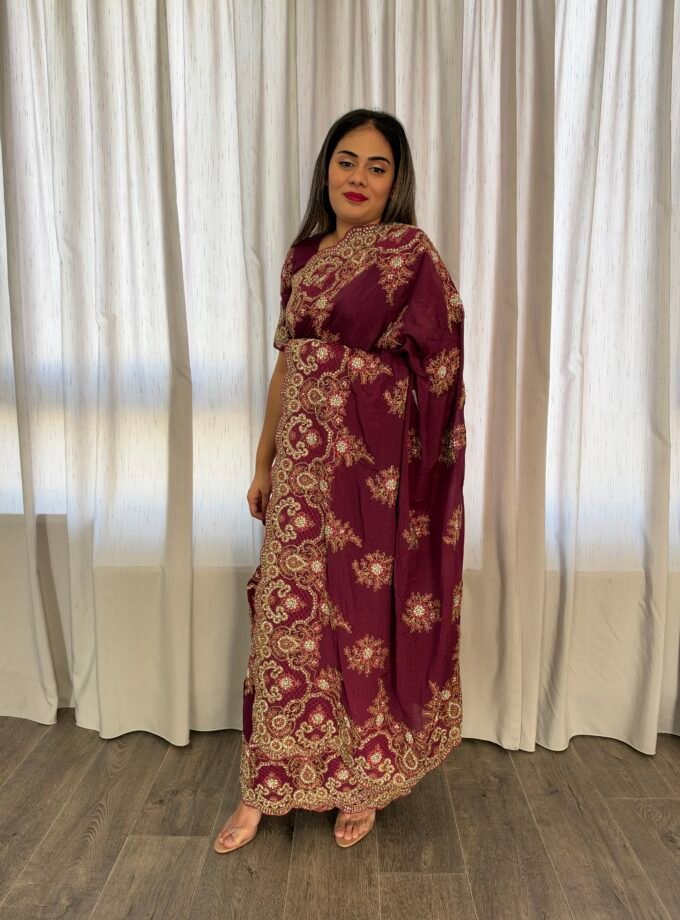 Traditionele saree - Deep Berry- Maat S en M