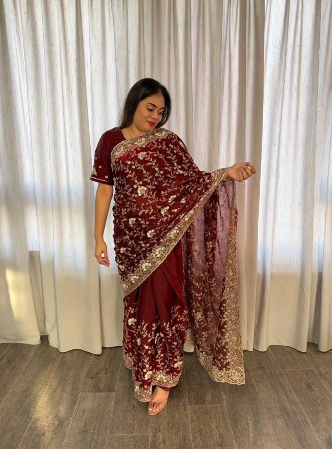 Traditionele saree - bordeauxrood- Maat M L XL