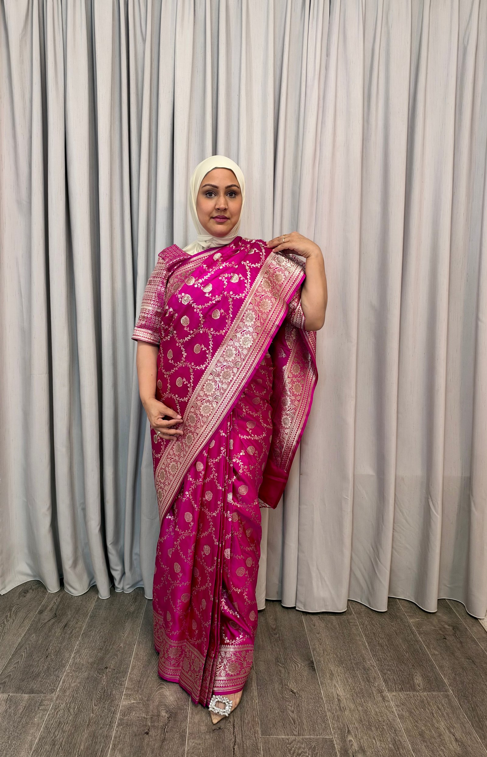 Kant en klare saree - fuchsia- Maat M en L